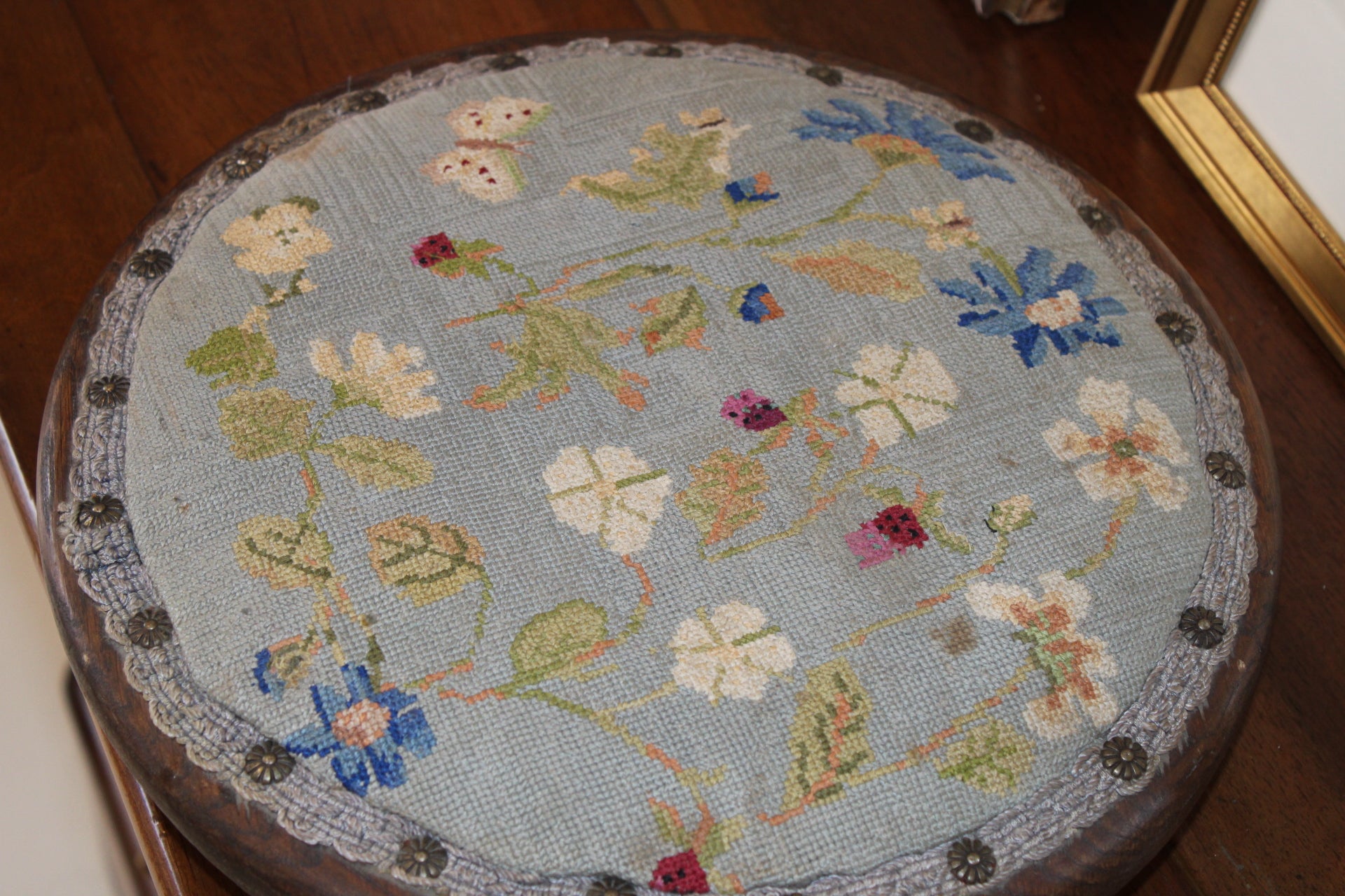 Antique Round Wooden Footstool – Light Blue Needlework with Berries, Ferns & Butterflies