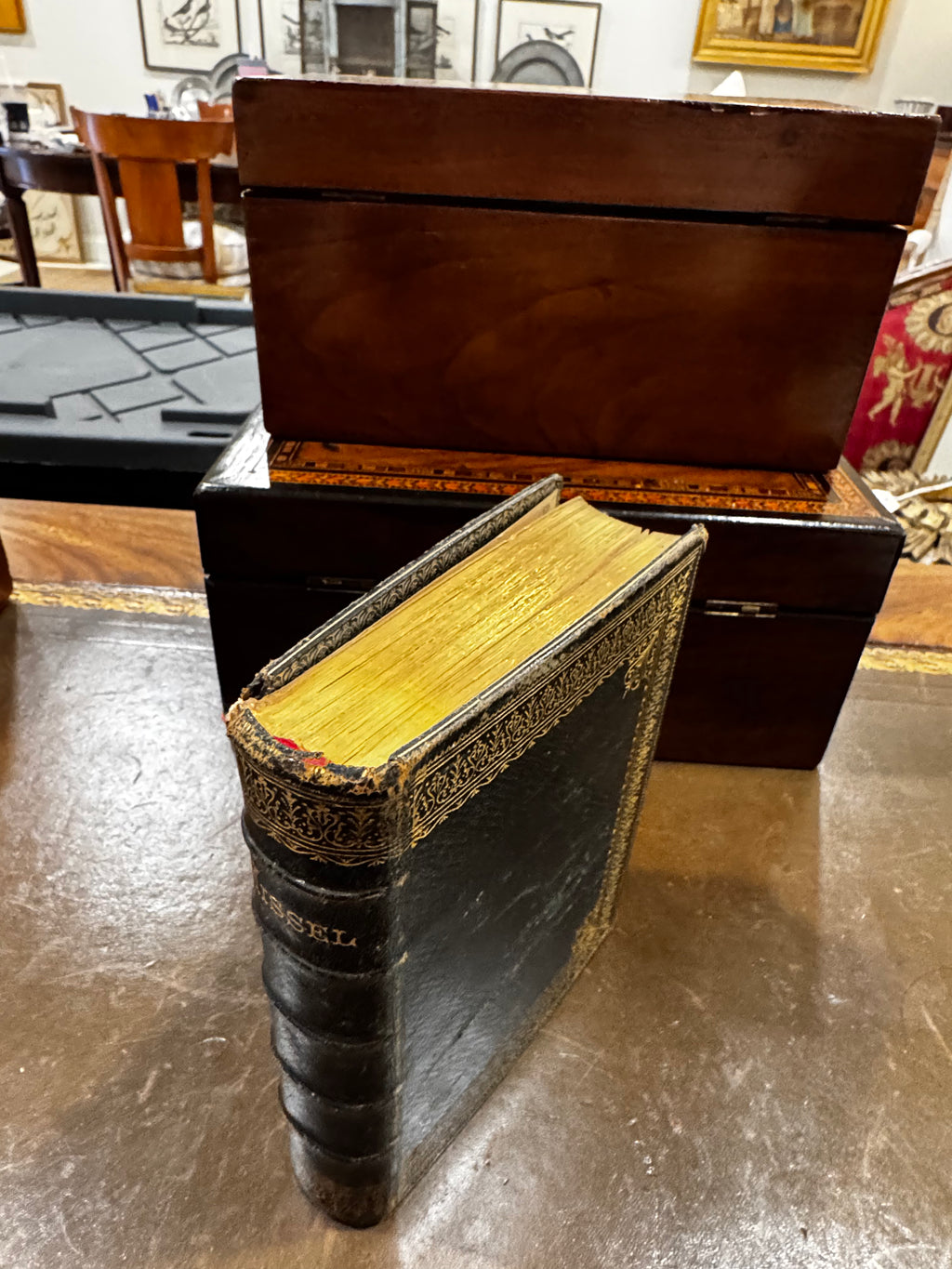 Antique French Catholic Missal – Full Leather, Gilt Edges (1892)